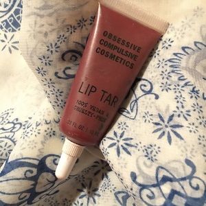 OCC Lip tar in Vintage
